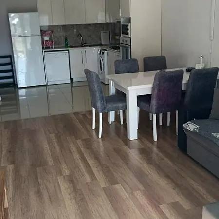 Caesar 2 Bedrooms Cornelius Apartman Vriszúlesz