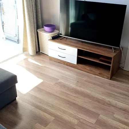 Caesar 2 Bedrooms Cornelius Apartman Vriszúlesz