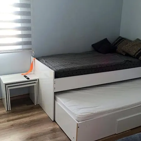Caesar 2 Bedrooms Cornelius Apartman Vriszúlesz