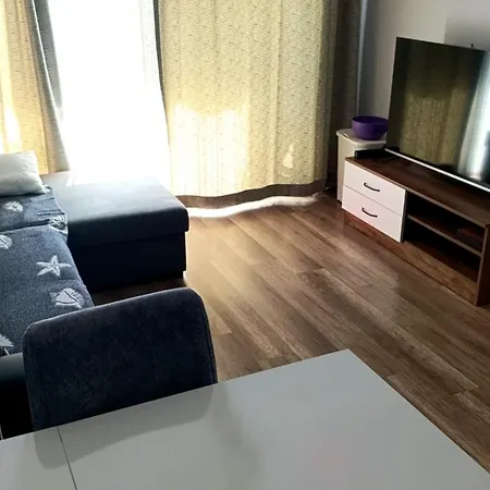 Caesar 2 Bedrooms Cornelius